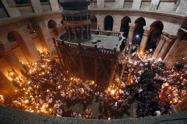 Η Απόδειξη του θαύματος του Αγίου Φωτός! Συγκλονιστικά ΒΙΝΤΕΟ!